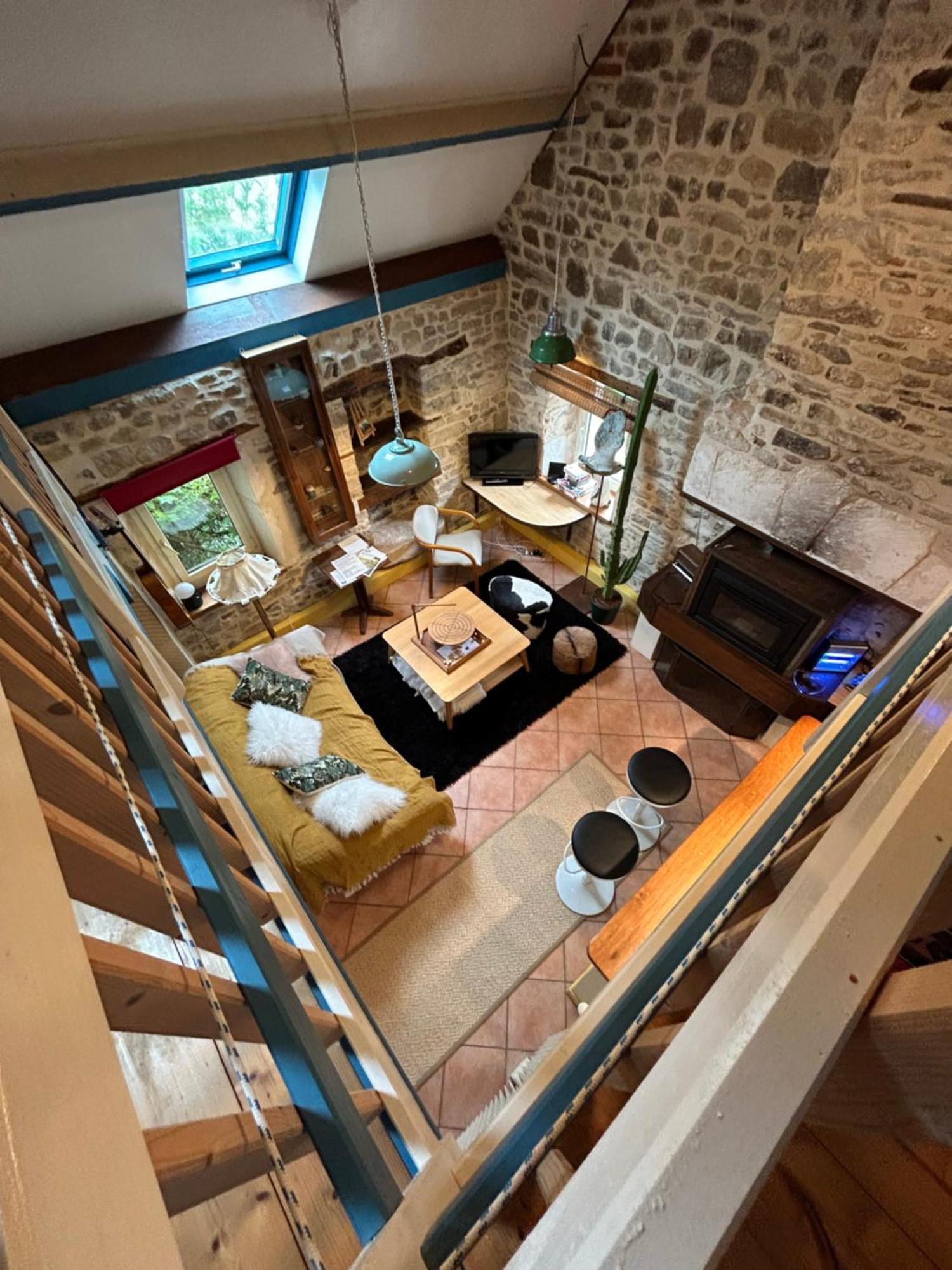Bed and Breakfast La Cage Aux Oiseaux La Lande-de-Goult Екстер'єр фото